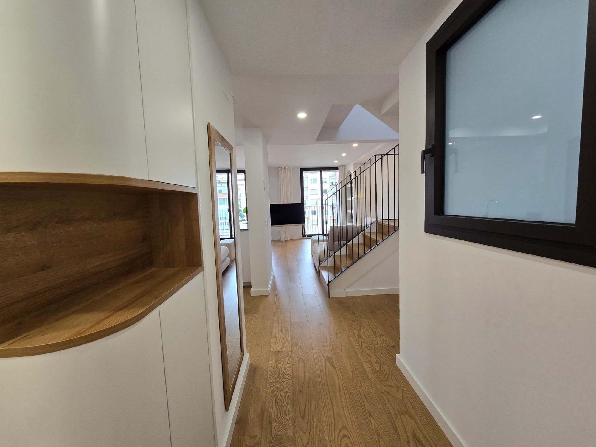 Apartamento Eixample Penthouse - Bright 2br Duplex With Terraces *